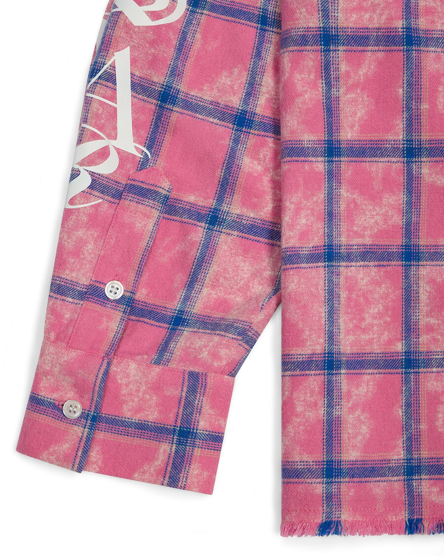 camisa de franela con texto en inglés script - rosa